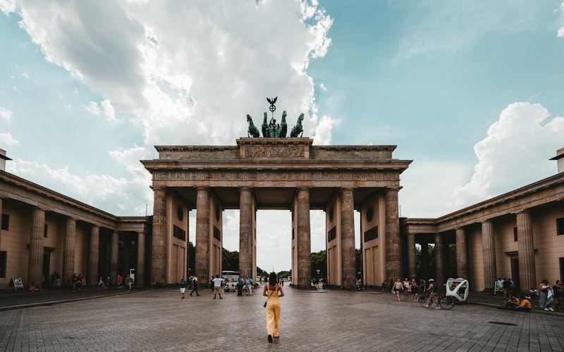 Brandenburger Tor und Berliner Stadtbild
