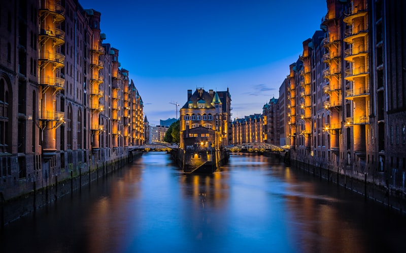 Hamburger Speicherstadt am Wasser